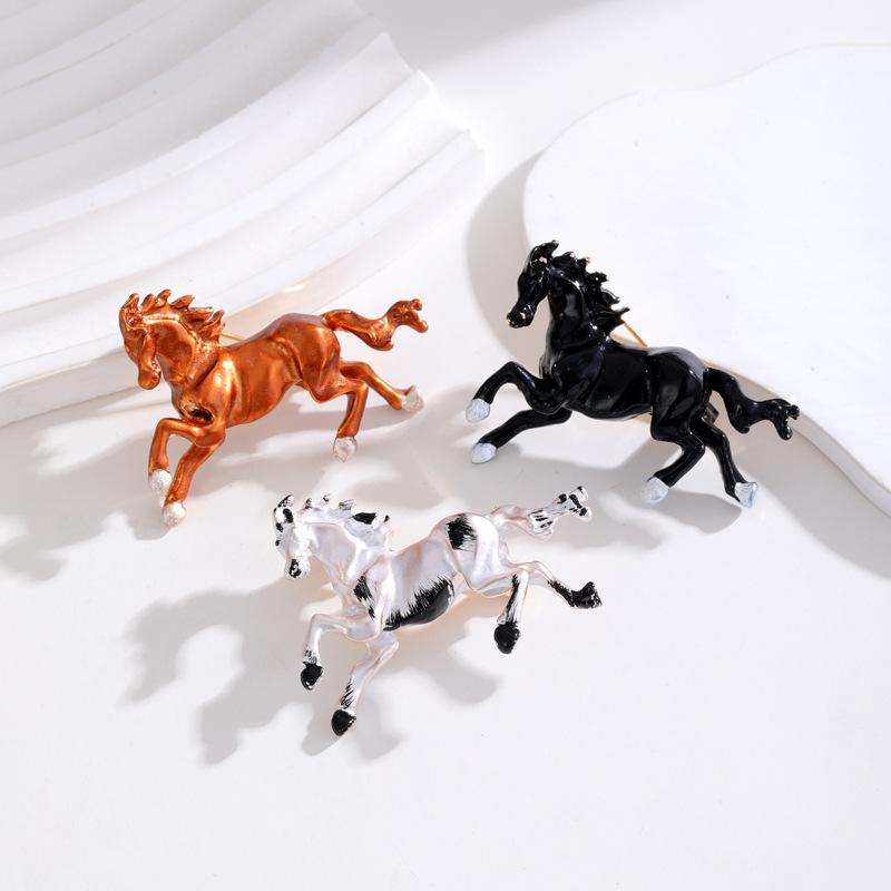 Fashion Enamel Animal Steed Horse Brooches For Women Men Clothing Coat Accessries Gifts