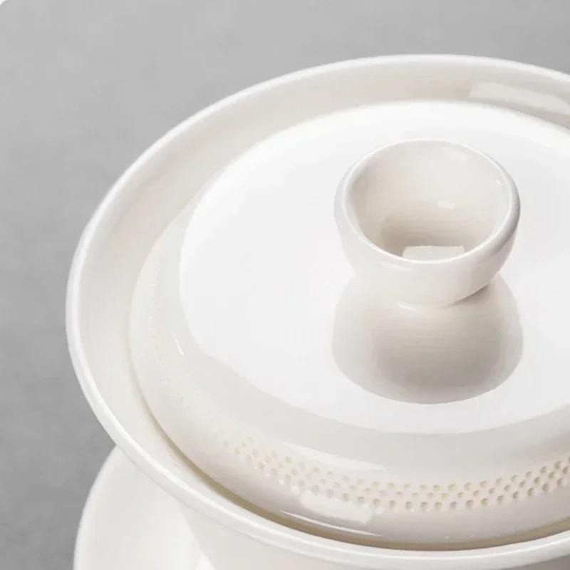 Sheep Fat JadeWhite Porcelain Gaiwan Filtered Tea Bowl Anti Scalding Design ChineseGongfu Tea Set Handmade Ceramic Tea Ware Gift