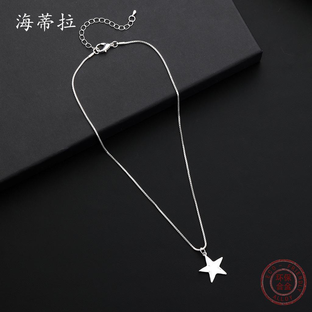 Pentagram alloy small pendant, simple small fresh star women's versatile necklace collarbone chain