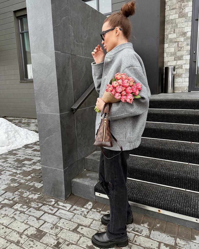 2026 Minimalist Grey Woolen Coat for Women – Early Autumn, Long Sleeve, Stand Collar, Loose Fit, Versatile High-end Top