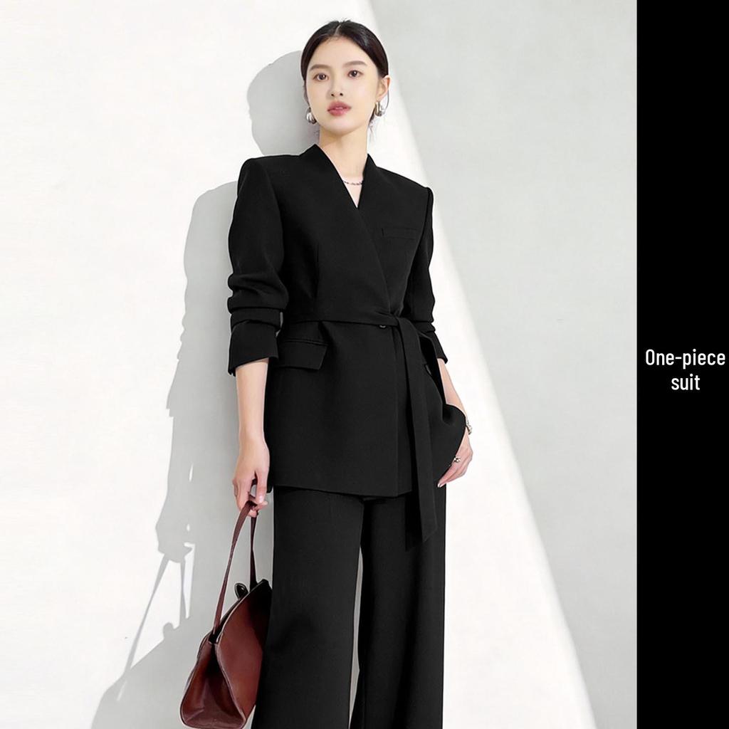 Elegant Coffee-Colored Collarless Skirt Suit for Women with Waist-Cinching Belt - Perfect for Urban Professional Style and Commuting.