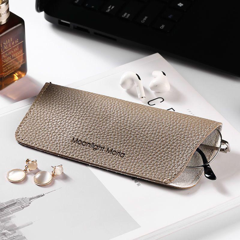 Japanese Minimalist Soft Leather Women's Glasses Case: High-End, Portable, and Lightweight.