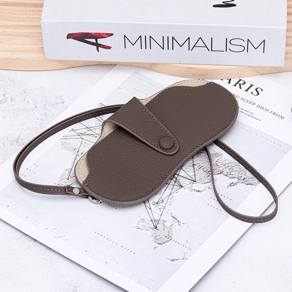 

Leather Sunglass Case, Glasses Cases Holder, Portable Soft Leather Sunglasses Bag, Slim Eyeglasses Pouch Men Women with Lanyard темного кольору хакі