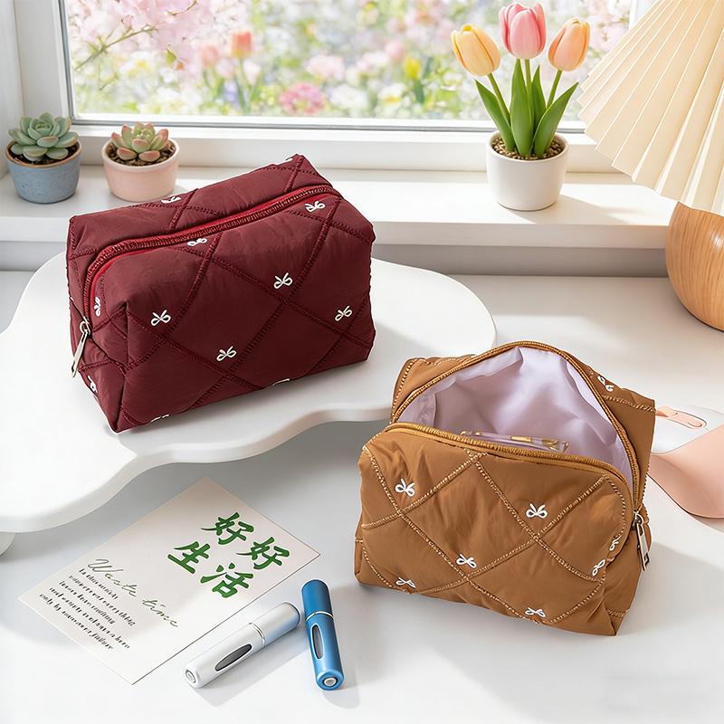 Women'S Cute Bow Quilted Makeup Bag Case Portable Travel Brush Wash Toiletry Bag For Women Cosmetic Organizer Pouch
