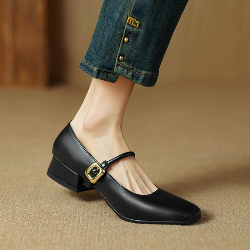 

New women s casual single shoes light mouth solid color large and small size women s shoes low heel comfortable soft sole four seasons wear square 39 чёрный