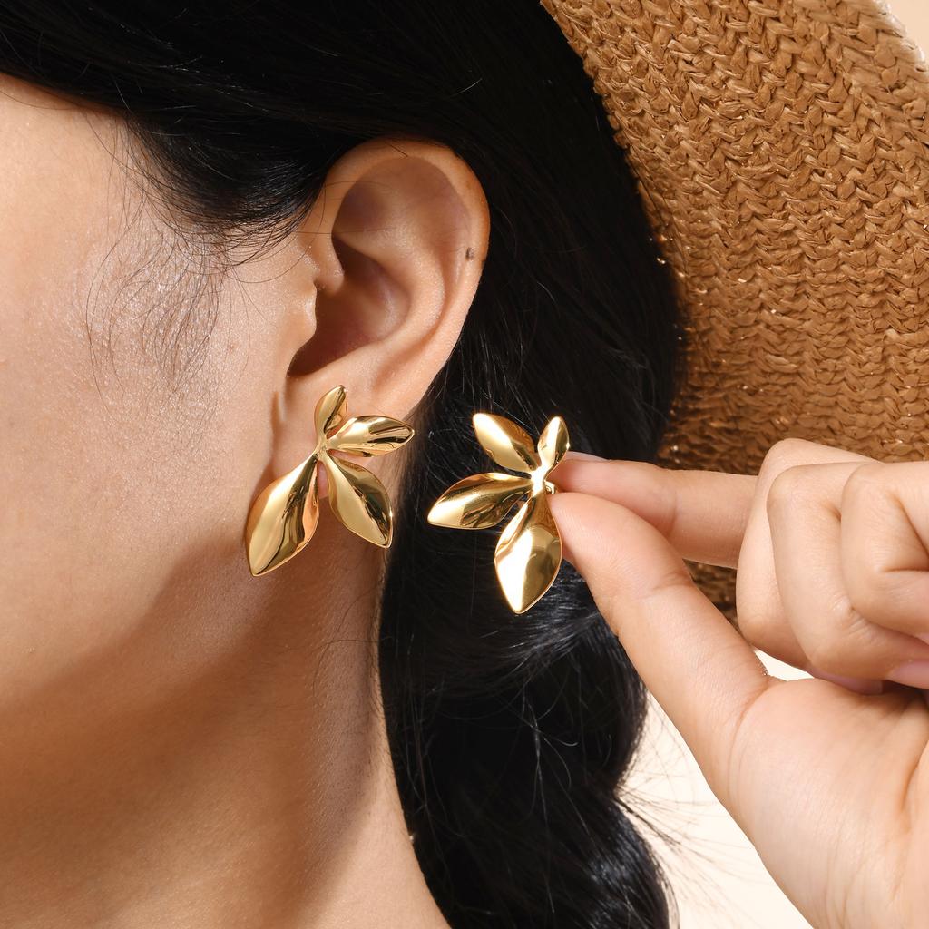 2026 Edelstahl-Ohrringe Exquisiter Blatt-Mode-Steckerohrring Klassischer Übertriebener Ohrring für Damen Schmuck Party Geschenke