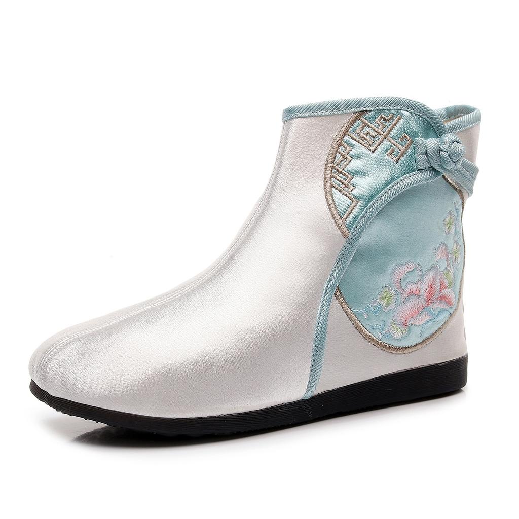 2024 New Ethnic Style Embroidered Boots Flat-soled Old Beijing Cloth Shoes Non-slip and Wear-resistant Jelly Soles Autumn New Single Boots