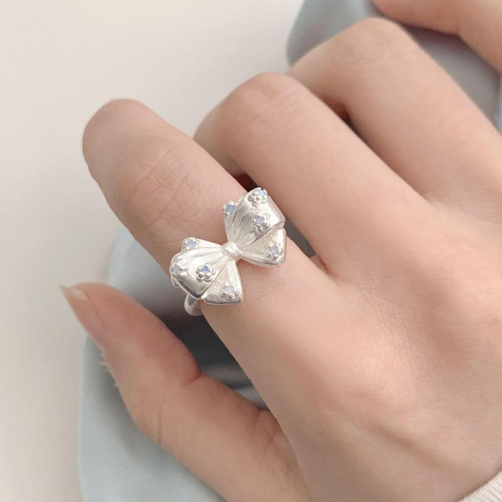 Elegant Adjustable Bow Ring: High-End Light Luxury, Fashionable Court Style for Women