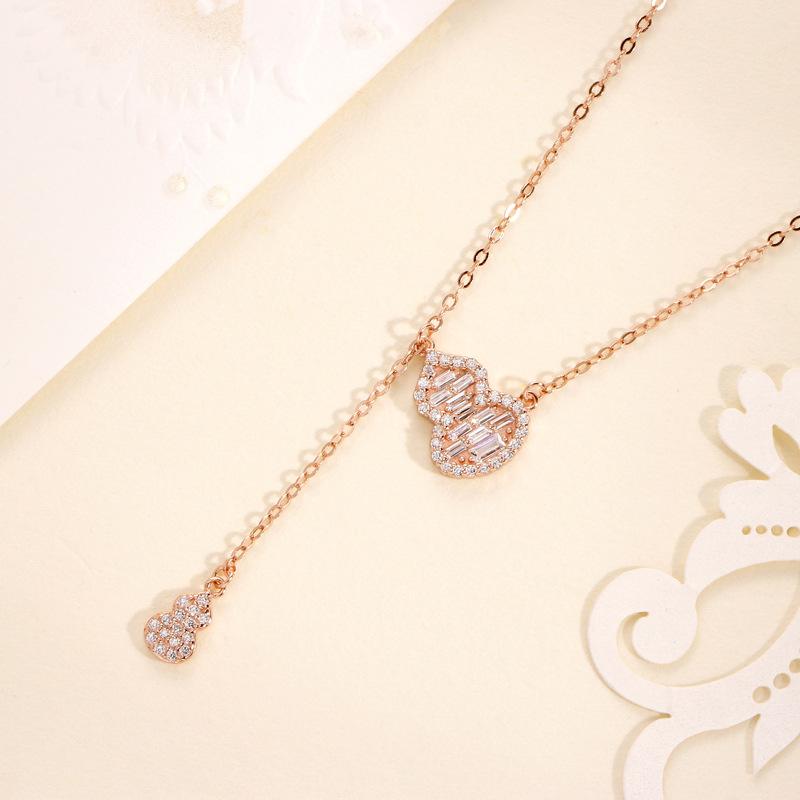 

Ожерелье с кисточкой из тыквы с бриллиантами, женское, нишевое, легкое, роскошное, модное, универсальное, премиум-дизайн, ожерелье с чувством