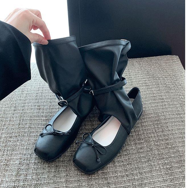 

2025 new niche stacking boots hollow mid-tube cool boots women s ballet style square head bow flat single shoes 40 чорний