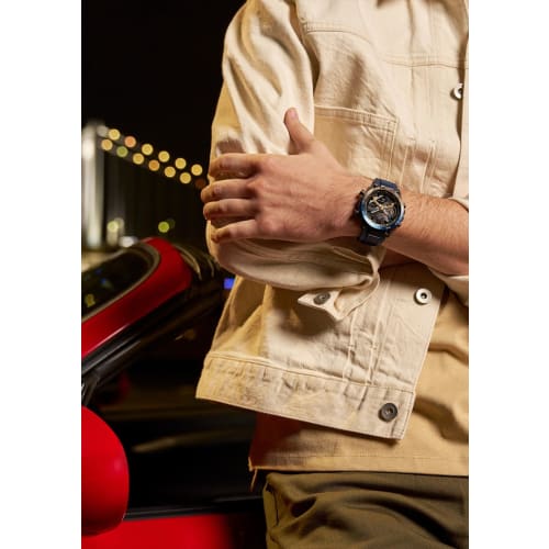 Relógio Casio Edifice [Série Nighttime Drive Equipado com Bluetooth Vidro de Safira Solar ECB-2000YNP-1AJF Masculino Azul Marinho