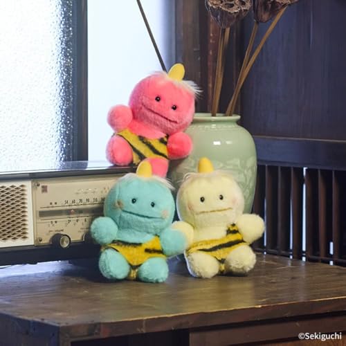 Sekiguchi Pikapon Plush Toy, Small, Yellow, Size: Approx. H16.5 x W12 x D9cm, Product Code: 812660