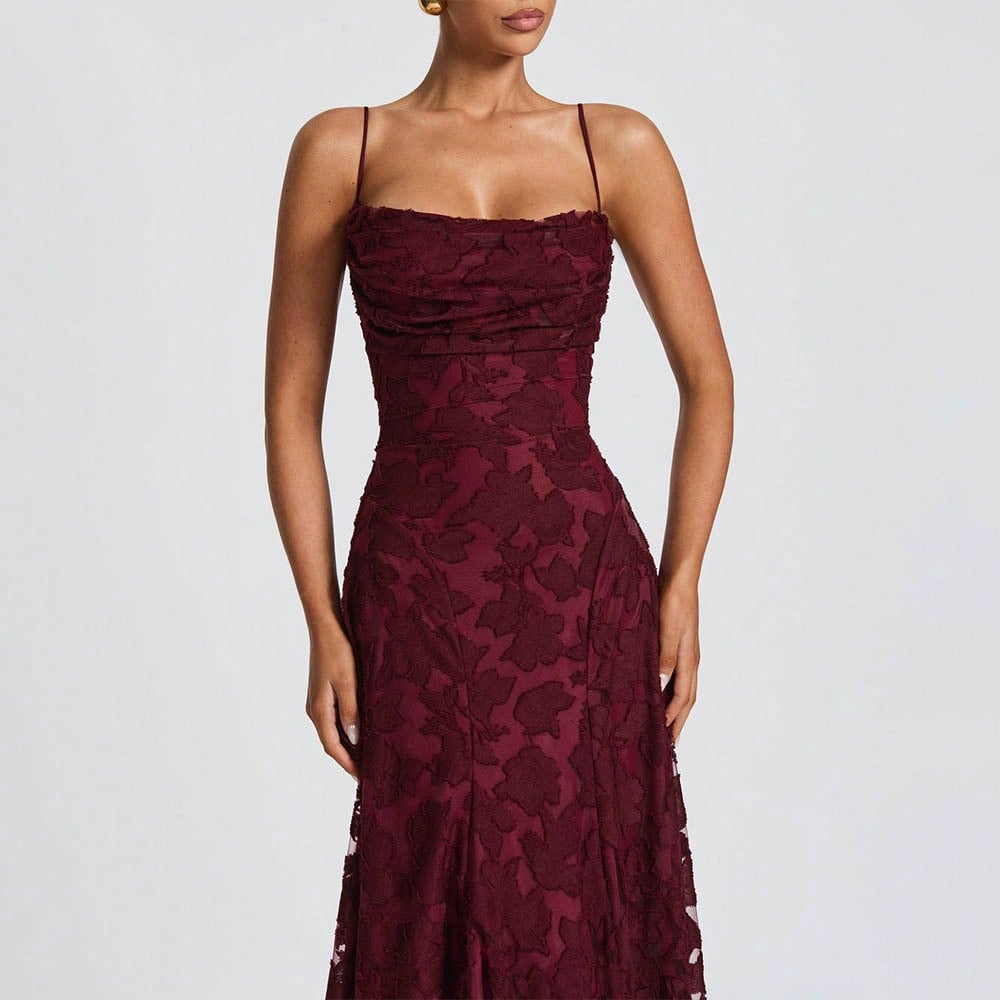 European and American Style Evening Dress, New Temperament Girl Suspender Low-cut Dress, Fashionable and Sexy Slim Backless Long Dress Woman