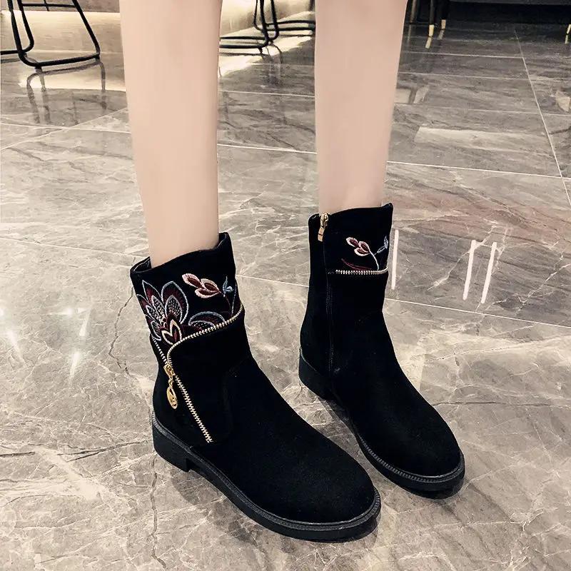 Fashion Elegant With Low Heels Women's Half High Boots Black Nationality Ladies Mid Calf Shoes Winter 2024 Novelty New Y2k Hot Fashion