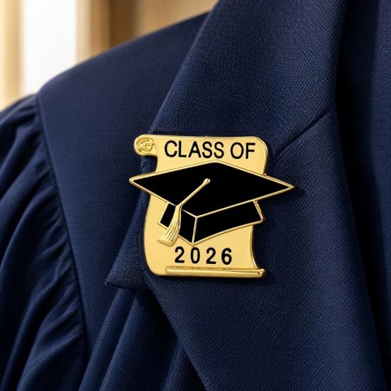 Broche Épingle de Diplôme 2026, Broche à Revers Émail Chapeau de Diplôme Étoile Rouleau de Papier, Badge Commémoratif Classe de 2026 pour Lycéen Étudiant Universitaire