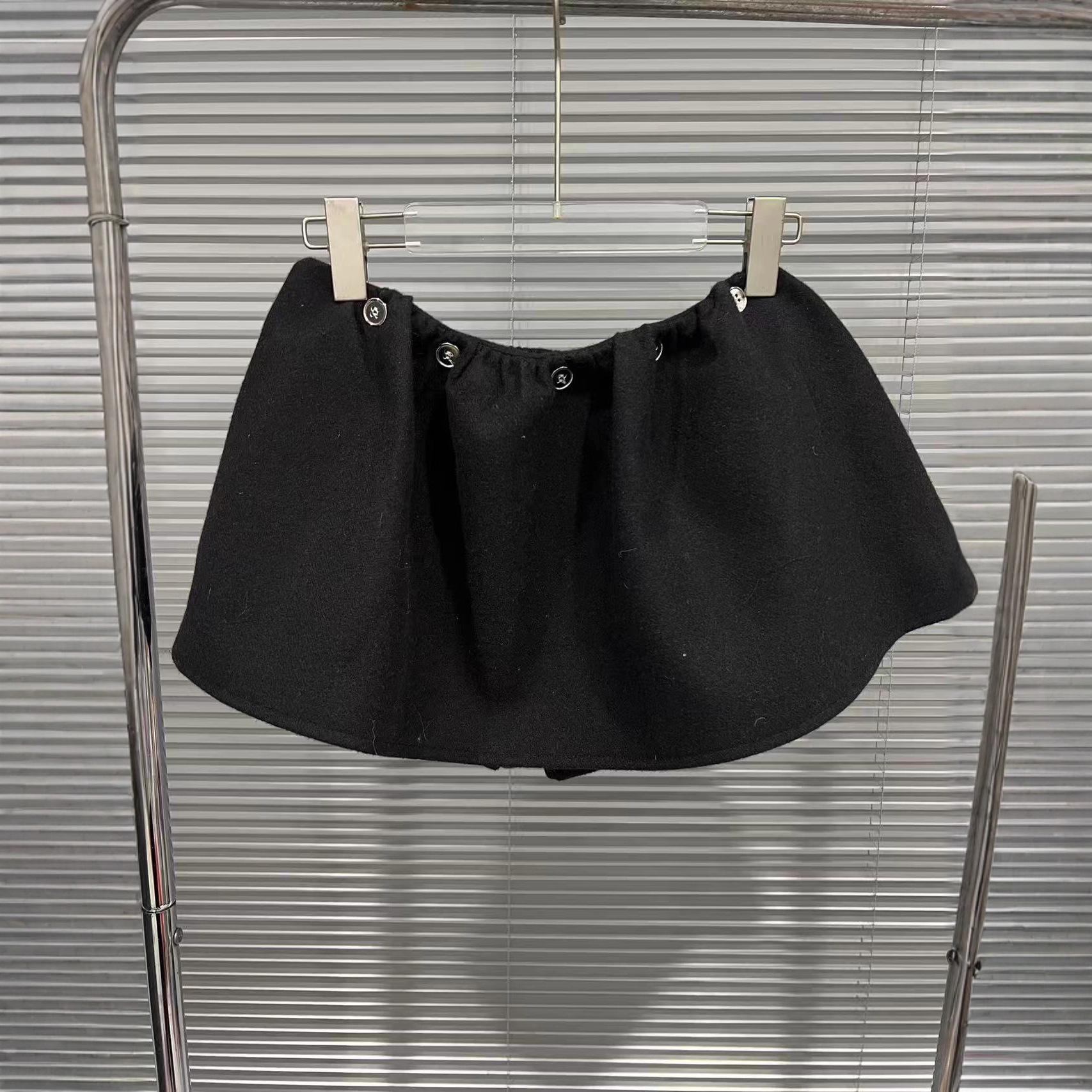 

2025 Autumn/Winter French Woolen Fluffy A-line Skirt: Slimming, Leg-lengthening, Versatile Short Umbrella Skirt for a Hot Girl Look. M чёрный