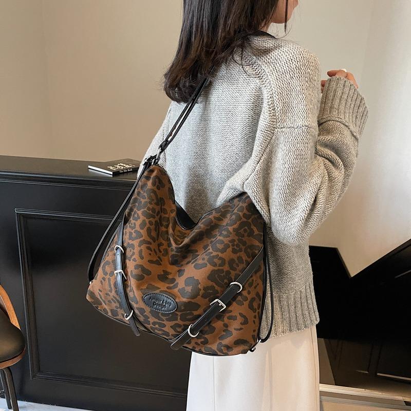 Grand sac tote rétro à imprimé léopard pour femmes, nouveau sac à bandoulière décontracté polyvalent, sac à dos polyvalent