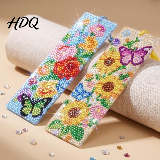 Holiday Party Favors 4PCS Christmas Theme Diamond Painting Bookmarks Creative DIY Art Kits Adult Craft