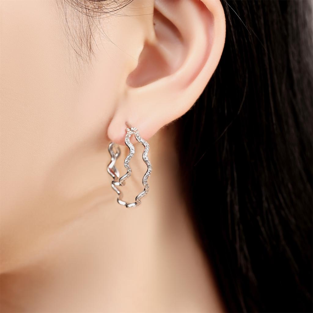 Hot Sale Brass Silver Plated Trendy Intertwined Wavy Drop Earrings Women Pave Zircon Inlaid Fashion Jewelry Gift