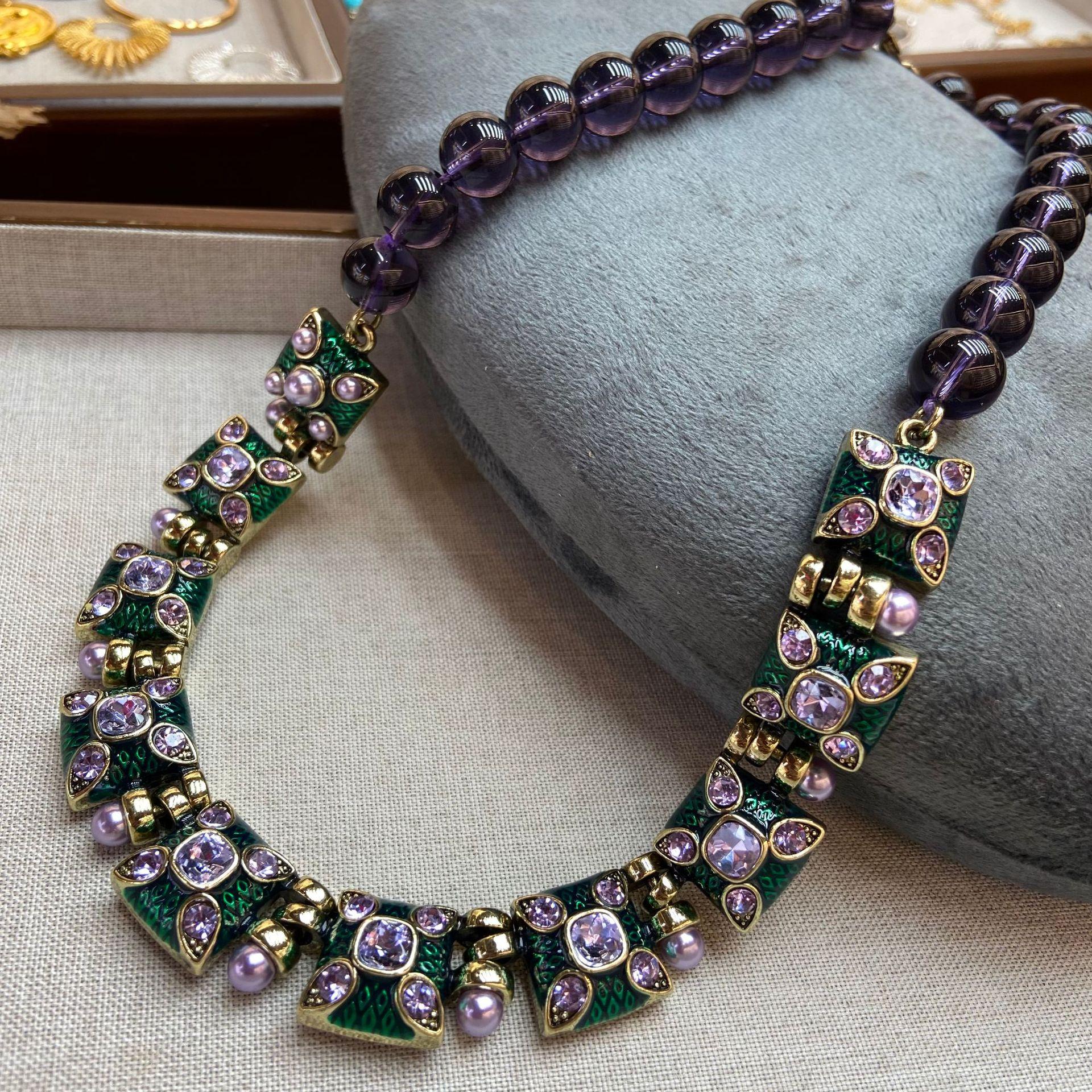 

Antique Contrasting Color 12M Bead Necklace Medieval Vintage Western Gemstone Retro High-End Necklace
