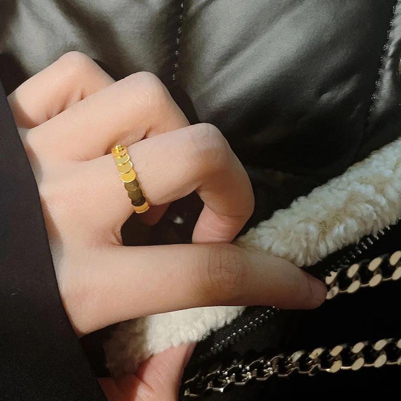 2022 Sparkling 18K Gold Fish Scale Couple Ring - Non-Fading, Women's Small Round Titanium Steel