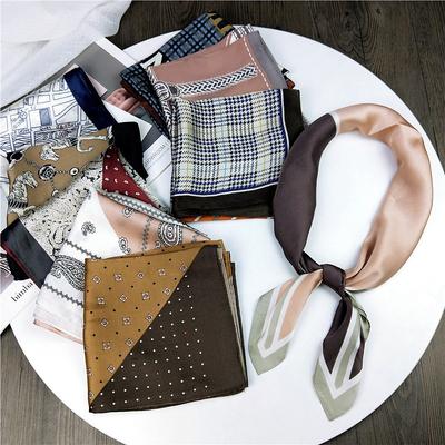 Módní Dekorace Šála Páska do vlasů Vázanka Vlasy 70 Malý čtvercový šátek Hedvábný šátek Dámské jarní a podzimní všestranný malý šátek Profesionální šátek