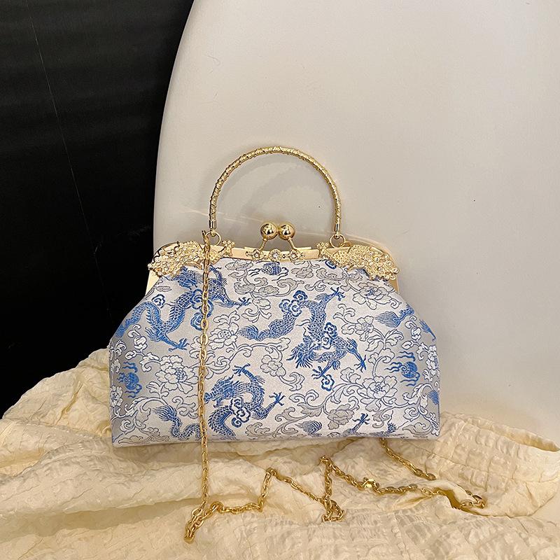 

Женская сумочка в национальном стиле, вышитая, сумка-конверт на цепочке, высококачественная текстура, шелк-сатин, сумка через плечо по диагонали, новая