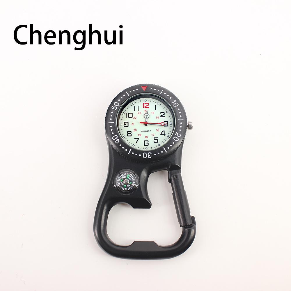 

Светящиеся часы-карабин с компасом, открывалкой для бутылок и спиральным зажимом для рюкзака для активного отдыха и скалолазания.