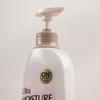 On The Body Ultra Moisture żel pod prysznic 785 ml zapach Peony Blossom