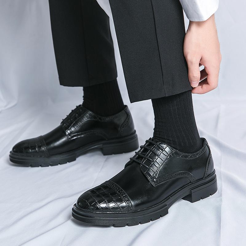 Herrenschuhe 46 große Größe neue Freizeitschuhe aus Leder Mode Britischer Stil Business-Anzugschuhe Trend Bräutigam Hochzeitsschuhe