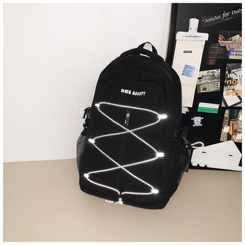 The New Schoolbag Is High-value, Fresh and Sweet, Contrasting Colors, Splicing Backpack, Couple Light Travel, Spring Outing Backpack.