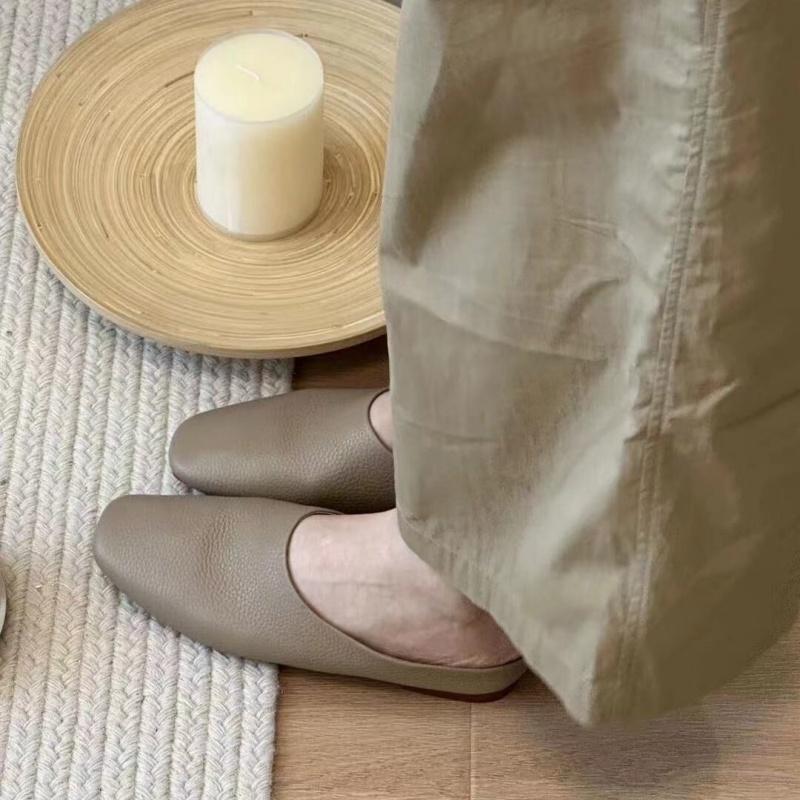 Fashion Genuine Leather Women's Slippers 2025 Summer Outside Wear Flat Bootomed New Casual Soft Muller Bag Head Half Slippers