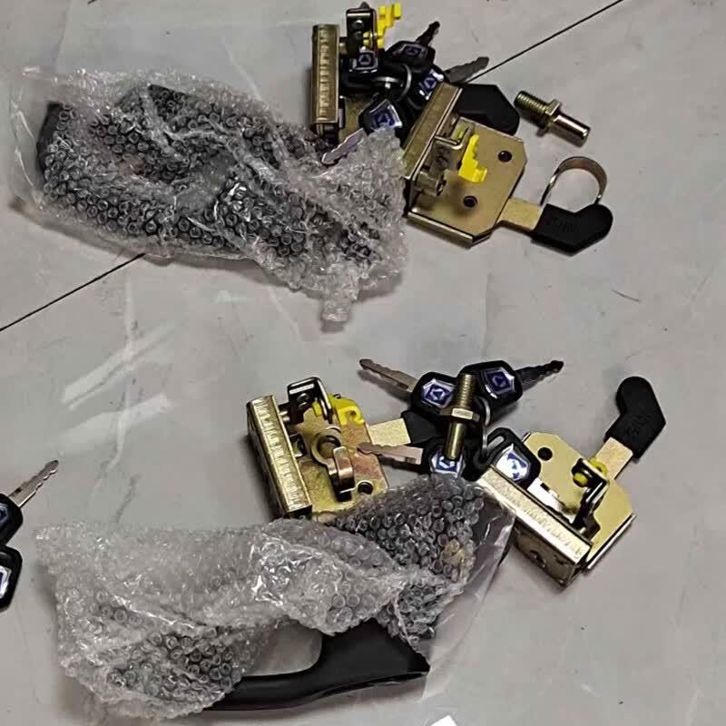 Qingan XCMG XS142J Road Roller Door Lock Assembly