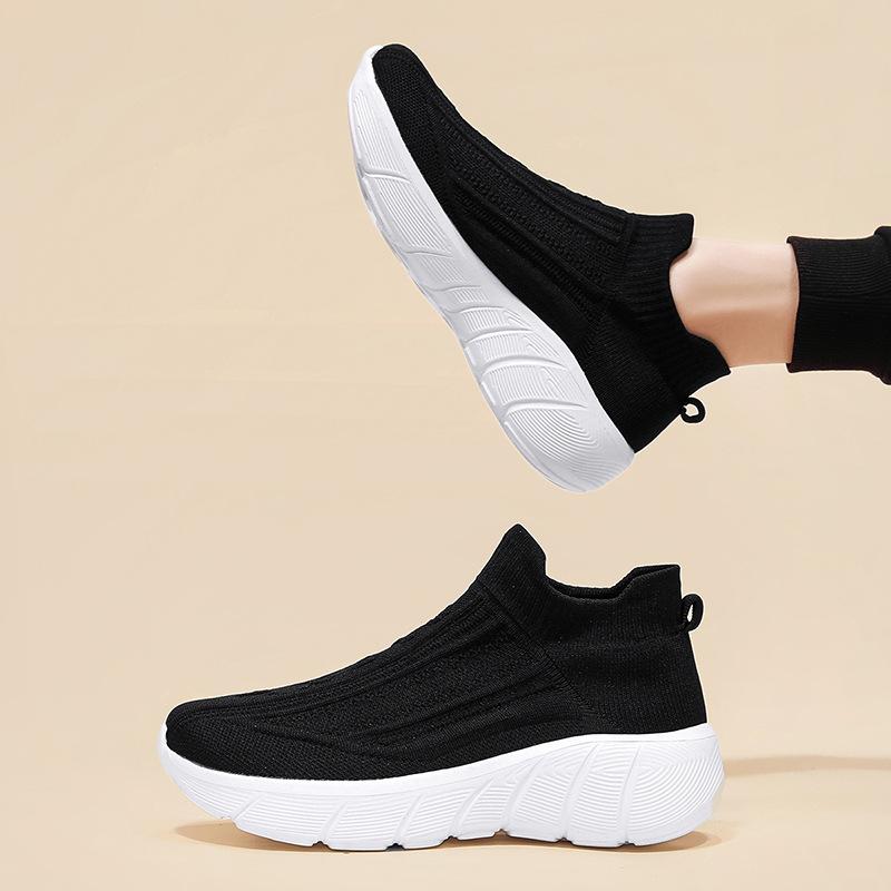 Sports and leisure shoes popcorn soft sole fly-woven ultra-light low-top socks shoes women's running shoes marathon men's shoes