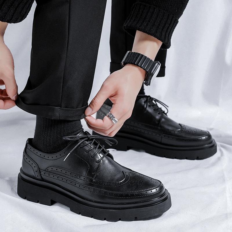 British Style Platform Casual Shoes 2024 New Comfortable Casual Shoes Classic Business Oxford Shoes All-match Brogue Male Shoes