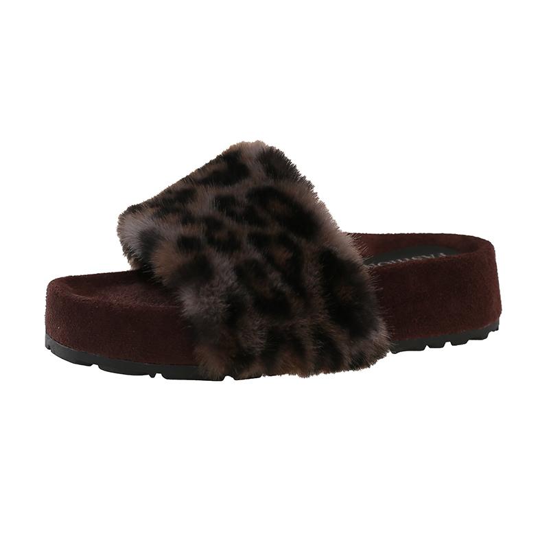 Fashion 2025 Retro Slippers for Women Autumn Winter Fashion Leopard Print One Word Slippers for Casual Platform Plush Cotton Slippers