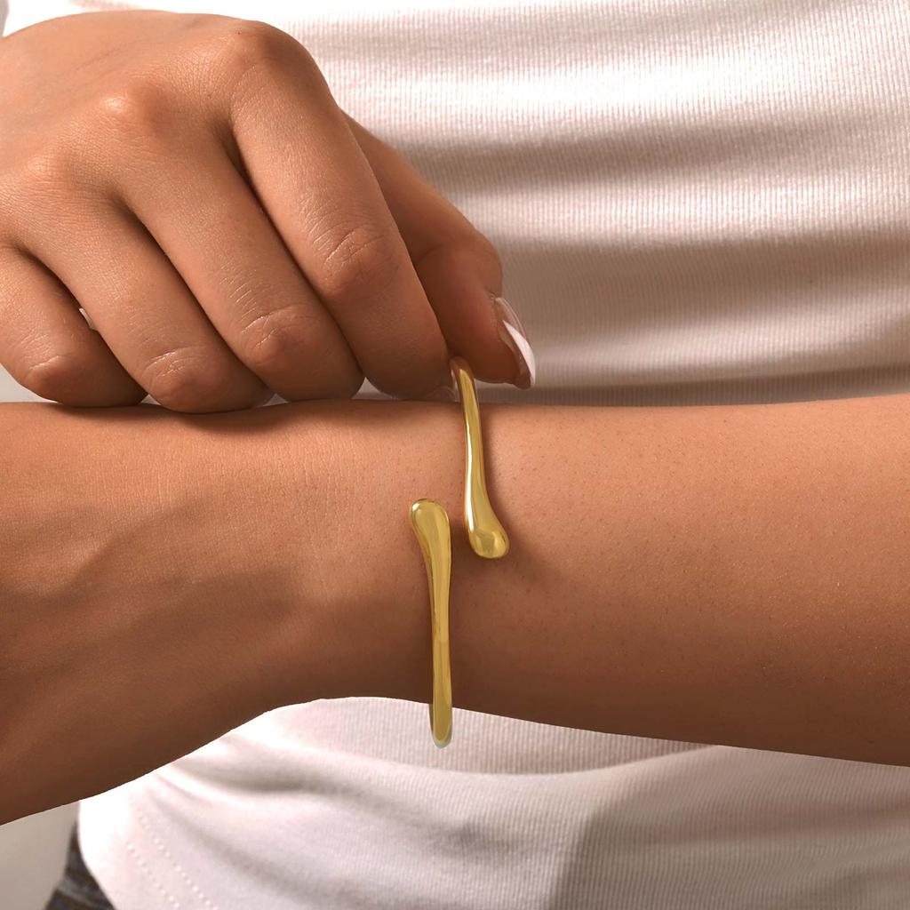 Stainless Steel Water Drop Open Bangle Bracelet for Women Minimalist Gold Color Dainty Wrist Cuff Bracelet Fashion Jewelry Gift