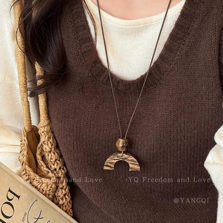 Mori Acorn-Style Ethnic Necklace: Handmade Woven Cotton & Linen Unisex Apparel Accessory