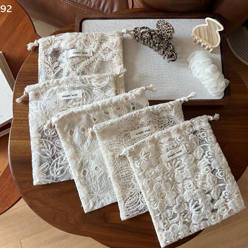 Earphone and Cable Organizer with Drawstring Closure, Multi-purpose Fabric Bag with Vintage Lace Design, Perfect for Travelling