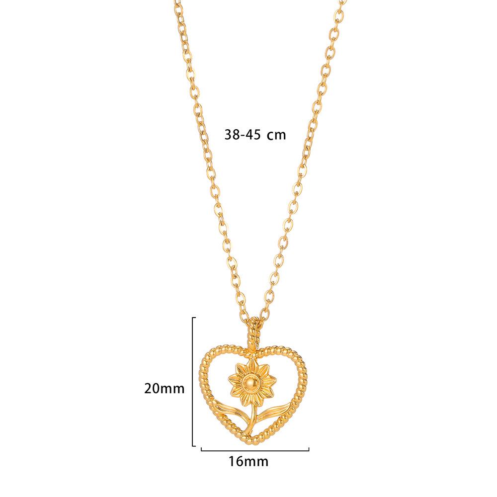 European-American Fashion Heart Necklace: Trendy Scorpion Clavicle Chain for Everyday Wear