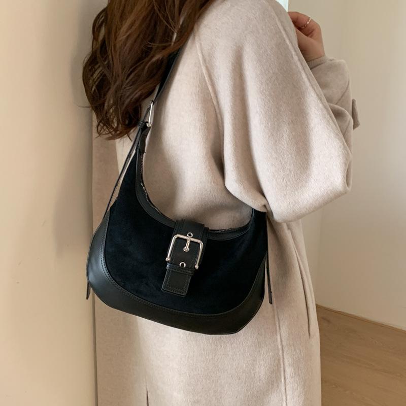 Casual retro suede bag 2025 new commuter large capacity women's shoulder underarm bag versatile messenger bag