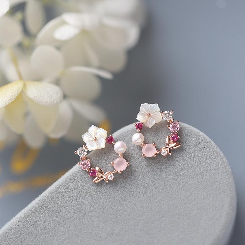 2 Pairs Flower Leaves Stud Earrings for Women Girls Korean Fashion Rhinestone Crystal Stud Earrings Party Banquet Zircon Gift
