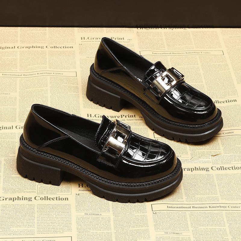 Black Loafers Women's 2025 Spring and Summer New British Style Leather Small Leather Shoes Comfortable Soft Sole Versatile Retro Single Shoes