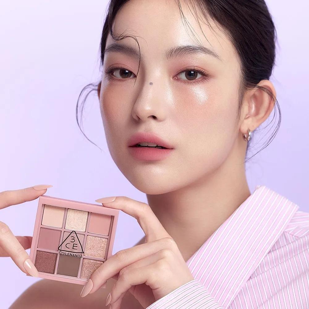 Палитра цветов для глаз 3CE Multi (интенсивный) Кисть для акцентов Glow Eye BUTTER CREAM