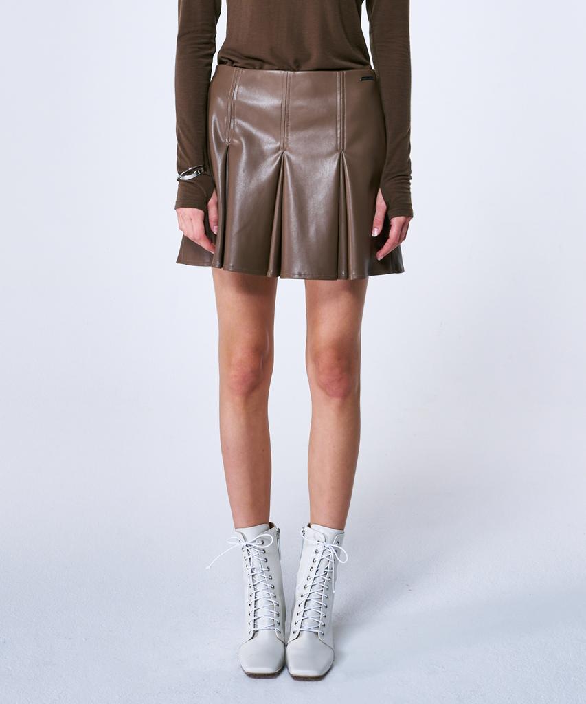 Kwajipyuliti Vegan Leather Godet Pleated Skirt (Hb)
