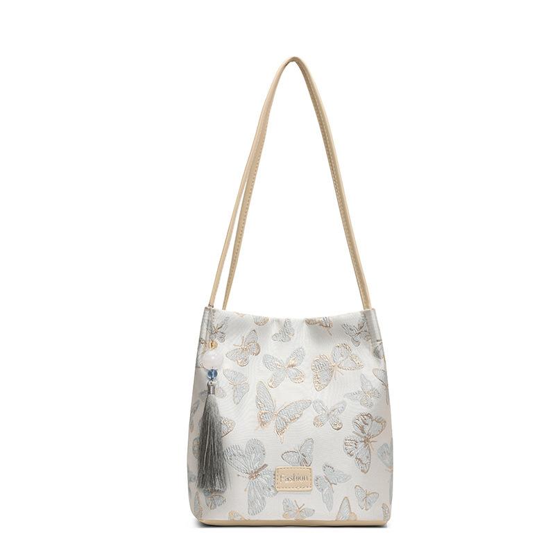 

New Chinese Style Natial Trend Large Capacity Butterfly Embroidery Underarm Bag For Women Newest Fashiable Office Tote Bags