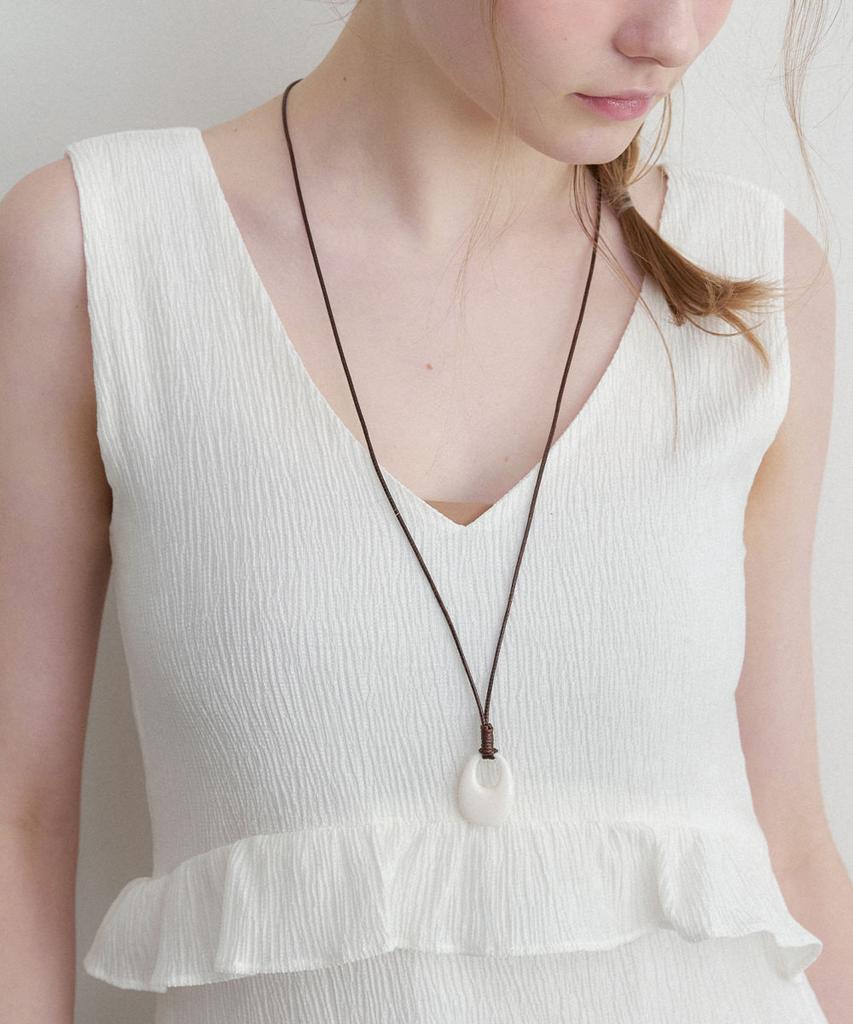 Halden Oval Drop Necklace (N056_White)