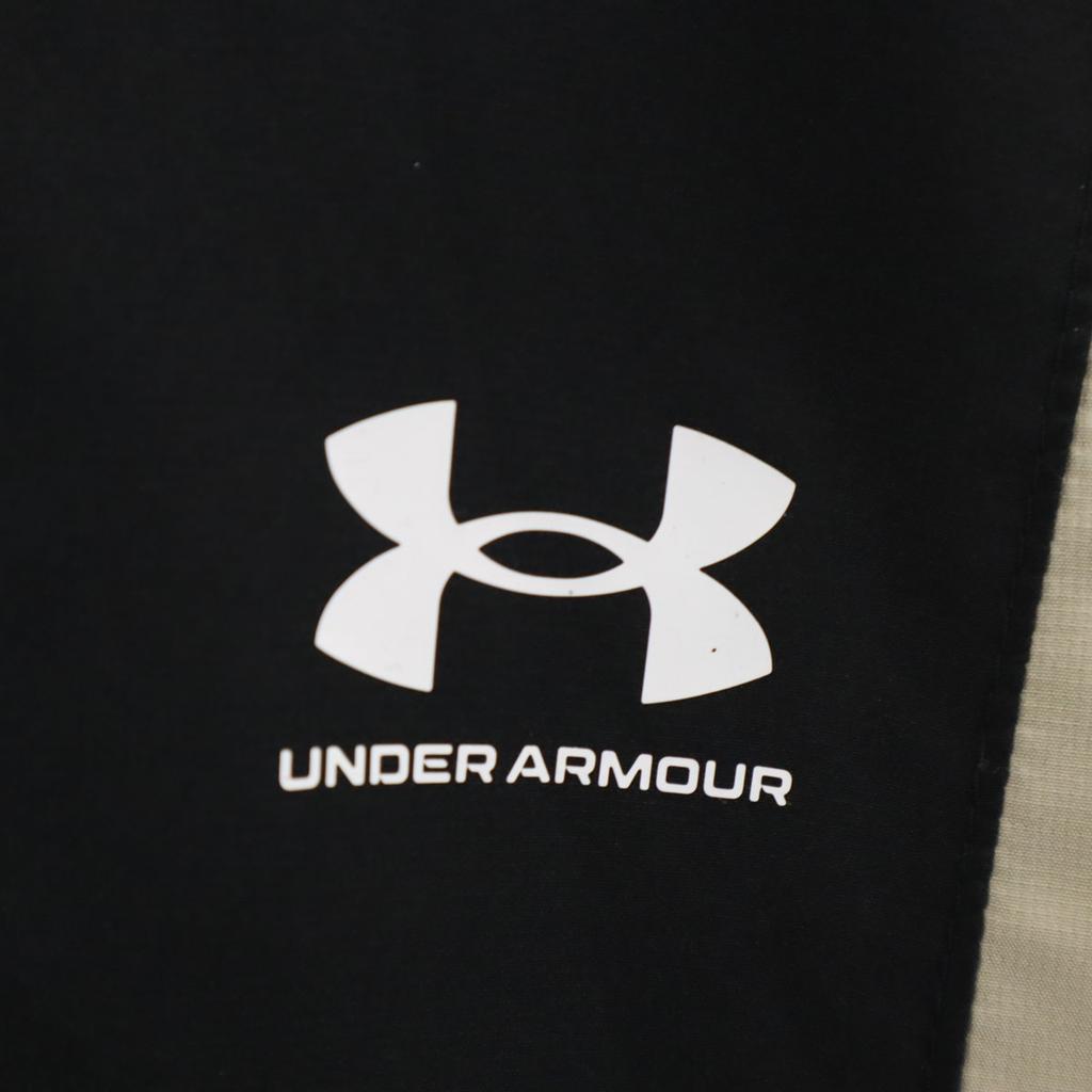 Under Armour Windbreaker XL Black Jacket Mesh Lining Men's Used