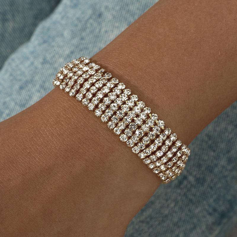Pulseira Elegante Feminina de Três Fileiras com Strass - Joia Simples, Estilosa de Inspiração Europeia e Americana