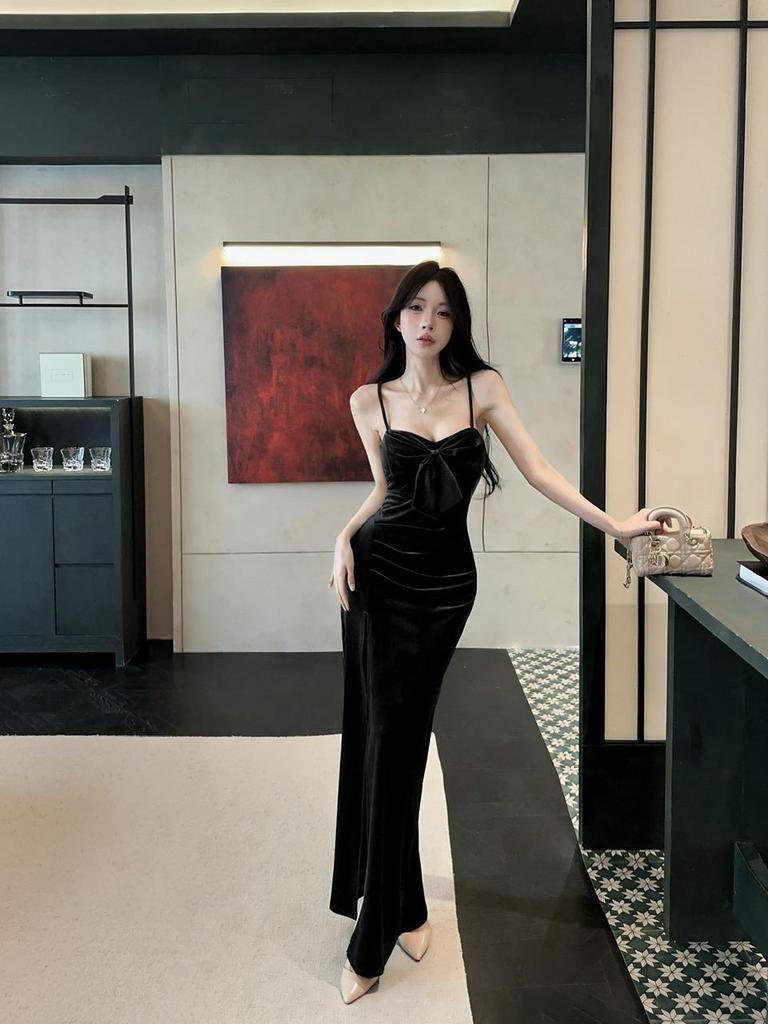 Elegant Velvet Bowknot Patchwork Camisole Dress - Slim Fit, High Slit, Hip-Hugging, Formal Long Gown